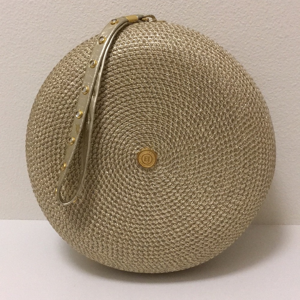 Gold straw, round clutch.